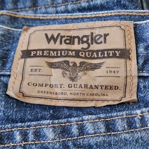 Wrangler 46x32 Regular Fit Jeans, NWT - Picture 7 of 9
